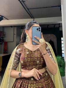 LANZANDO NUEVO DISEÑADOR LEHENGA CHOLI CON DUPATTA TELA CHINON CON IMPRESIÓN DIGITAL CON BORDADO LENTEJUELAS TRABAJO - Product Image 5