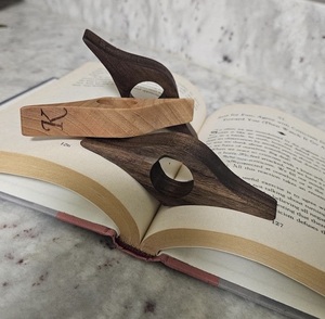 ที่ใส่นิ้วมือสำหรับอ่านหนังสือแบบใช้นิ้วทำจากไม้ - Product Image 4