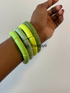 Brazaletes de resina únicos para mujer, el mejor regalo hecho a mano, joyería de Tradebyd - Product Image 3