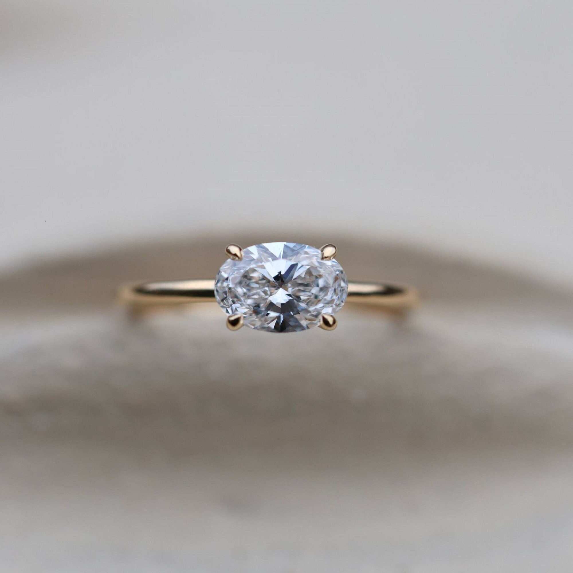 สีเหลืองทอง