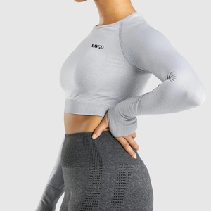 Camiseta de yoga transpirable de manga larga para mujer, precio al por mayor, camiseta recortada ajustada de alta calidad para mujer, cuello redondo - Product Image 3