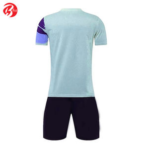 ชุดเสื้อฟุตบอลคอกลมแบบใหม่สำหรับผู้ใหญ่ ตัดเย็บด้วยระบบอัตโนมัติ ชุดกีฬาฟุตบอล ปักชื่อได้ ผลิตจากโพลีเอสเตอร์ 100% กันน้ำ - Product Image 4