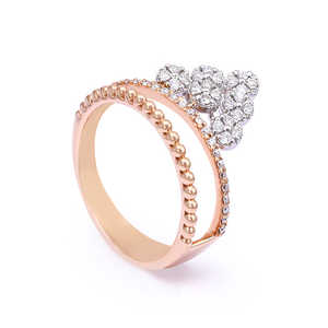 Élégante bague de délice à trois cercles en diamant - Product Image 2