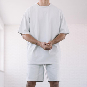 ชุดเดรสลำลองสำหรับผู้ชายชุดเดรสสั้นสีพื้นพร้อมดีไซน์แตกต่างกัน2025บริการ OEM ODM - Product Image 6