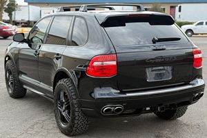 Porsche Cayenne GTS d'occasion 2009 en excellent état, prêt à être expédié - Product Image 5