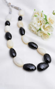 Piedras Preciosas Naturales Mixtas de Espinela Negra y Ónix Blanco, Corte Checker, 18 Pulgadas, para la Elaboración de Joyería Fina - Product Image 4