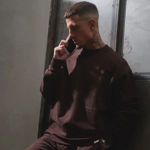 Core Sweat à col rond surdimensionné marron coton épais polaire coupe décontractée Streetwear poignets côtelés chaud Durable moderne - Product Image 5