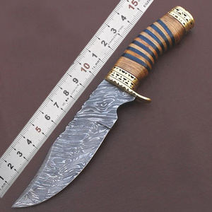 Cuchillo de caza de acero de Damasco hecho a mano personalizado con mango de madera y latón Incluye funda de cuero-Soporte OEM - Product Image 2