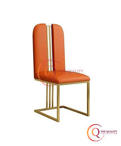 เก้าอี้หุ้มเบาะที่มีชีวิตชีวาไม่เหมือนใครทันสมัยพร้อมกรอบโลหะรูปทรงเรขาคณิตและสีทองเหมาะสำหรับสำนักงานหรือห้องรับประทานอาหาร - Product Image 1