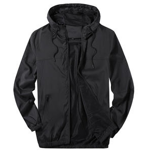 Veste d'automne personnalisée avec logo, couture tendance, capuche, camouflage, veste de sport, coupe-vent pour homme - Product Image 3