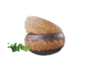 Cuenco de madera de coco auténtico: una adición Serena a su experiencia gastronómica del proveedor de Vietnam - Product Image 1