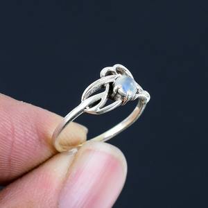 Trending 925 Sterling <b>Silver</b> Moonstone Gemstone <b>Ring</b> Jewelry Handmade <b>Silver</b> <b>Boho</b> Style <b>Ring</b> Jewelry For Women Gift For Girls - Product Image 3