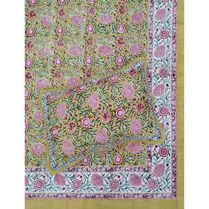 Parure de lit double en coton percale à motif floral classique avec taies d'oreiller 90x108, drap-housse et couette pour usage domestique, ensemble 3 pièces - Product Image 1