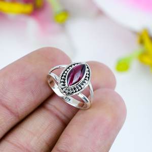 แหวนเงินสเตอร์ลิงประดับพลอยสีแดงทรงมาร์ควิส |   แหวนสไตล์วินเทจทำมือสำหรับผู้หญิง - Product Image 1