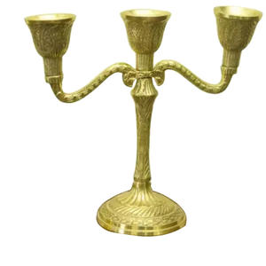 Bougeoir en métal de finition antique brillant Bougeoir de candélabre de style unique fabriqué à la main en métal - Product Image 4