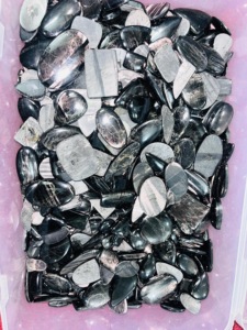 Vente en gros d'hypersthène naturel de haute qualité cristal de guérison beau cabochon pierre précieuse certifié par des tiers taille personnalisée pour - Product Image 3