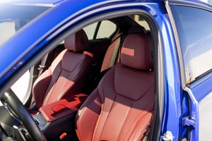 BMW M340i 2023 Usado en Excelentes Condiciones, Motor Turbo de 6 Cilindros, Equipamiento de Alta Gama, Color Azul Metálico Portim-ao - Product Image 5