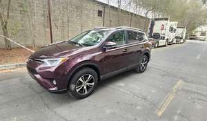 Toyota RAV4 Berline 2020 d'occasion, essence 4.5L, sièges en cuir, régulateur de vitesse adaptatif, feux LED automatiques, conduite à gauche, 5 portes panoramiques - Product Image 3