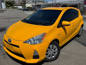 Toyota Prius c Two 2014 Usado en Buen Estado - Product Image 4