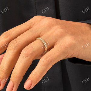 Bague de mariage en diamant naturel torsadé ensemble de pavés Vintage bague de fiançailles en or massif minimaliste empilable bague de promesse de mariée pour elle - Product Image 4