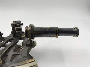 เครื่องมือนำทางทองเหลืองพร้อมกล่องแก้วทำจากไม้ขัดเงาสไตล์ดั้งเดิมโบราณโบราณ - Product Image 3