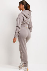 Vente en gros, ensemble sweat-shirt à capuche court et pantalon de survêtement pour femmes, 2 pièces, gris, avec fermeture éclair sur le devant - Product Image 4