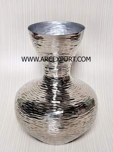 Jarrón Redondo de Metal Plateado Antiguo Más Vendido, Jarrón Decorativo para Mesa de Hotel, Jarrón de Piso de Estilo Costero al Precio Más Bajo - Product Image 3