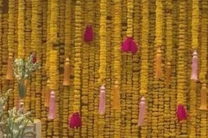 Guirlandes indiennes de souci avec des glands suspendus guirlandes de jasmin tenture murale décoration d'entrée décoration murale florale décor à la maison - Product Image 2