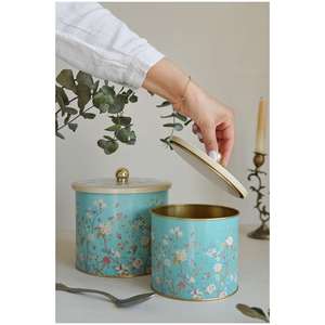 ชุดกล่องดีบุกโลหะทรงกลมขนาดเส้นผ่านศูนย์กลาง175x155-DIA 140x ที่จับ125 (2ชิ้น) ดีไซน์ลายดอกไม้สีพาสเทลสีฟ้าดีไซน์แบบพฤกษศาสตร์ - Product Image 1