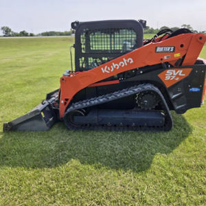 Chargeuse compacte SVL97-2 Kubota utilisée à deux vitesses 9143 Air Ride Tip Load 17.7 Track Size Rubber Track Type ROPS Enclosed Vinyl - Product Image 6