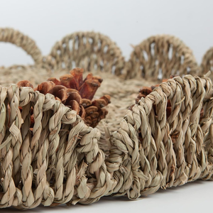 Vietnamese Handwoven Natural Farmhouse Seagrass Scalloped Oversized Serving <b>Tray</b> with Handles Factory Price for Bathroom Desk - Product Image 2