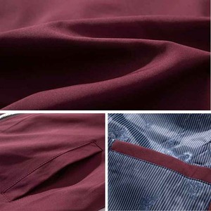 Vente en gros de vestes personnalisées pour hommes manteau décontracté à la mode vêtements de sport de plein air blousons bomber pour hommes de baseball vêtements de rue en satin de polyester - Product Image 5
