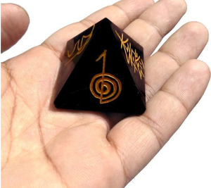 Vente en gros de pierre de tourmaline noire naturelle Pyramide de pierre semi-précieuse Artisanat Reiki Guérison Méditation Protection EMF Équilibrage - Product Image 2