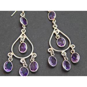 Boucles d'oreilles élégantes en argent 925 faites à la main avec cadeau de pierre précieuse d'améthyste à facettes pour les femmes - Product Image 1