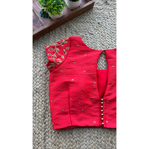 Blouse de mariée en soie pour Saree Lehenga avec broderie complexe tenue de fête élégante pour la mariée - Product Image 3