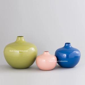 Ensemble de trois Vase à fleurs artificielles en métal couleur émail forme personnalisée pour la maison salon Vase décoratif de table - Product Image 1
