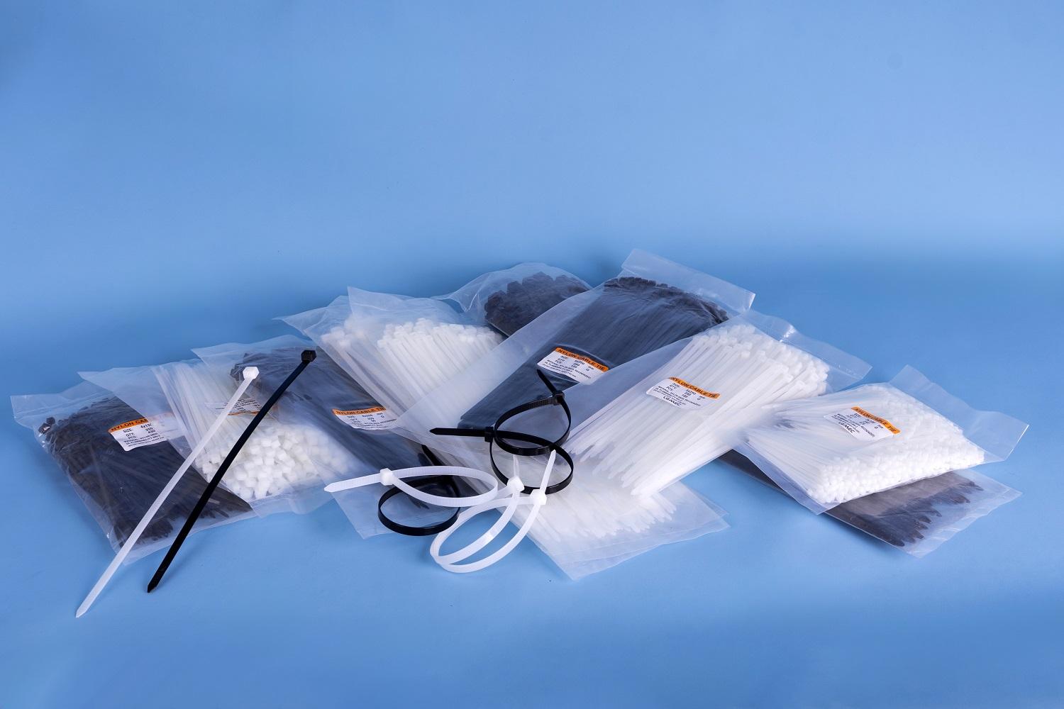 สีขาว/สีดำ