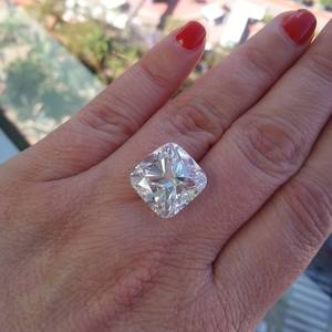 Toutes les couleurs de diamants ronds et brillants en vrac VS Clarity VVS1 VVS2 Good Cut Certified by IGI Cushion Shape Diamond for Sale - Product Image 3