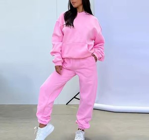 Chándal de calle personalizado OEM para mujer, conjunto de ropa deportiva de 2 piezas para mujer, pantalones de chándal de algodón de gran tamaño y chándal con capucha - Product Image 1