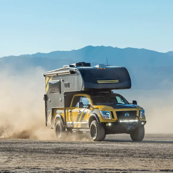 2021年のニュースキャンプ用のプロの陸上旅行トラックキャンピングカー