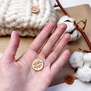 Écussons 3D en relief, conception de logo personnalisée, étiquette de vêtement tendance, écusson pour fournisseur en gros de vêtements - Product Image 2