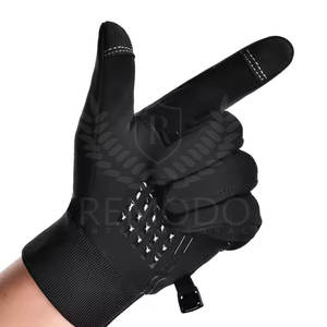 <b>Warm</b> <b>Gloves</b> Protect Against Cold With Insulated Layers And Water-Resistant Shells <b>Warm</b> <b>Gloves</b> - Product Image 4