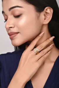 Anillo de Compromiso de Lujo con Cristal Premium de 2 Quilates, Diseño de Pera, para Mujer, Proveedor de Joyería al por Mayor - Product Image 3