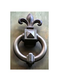 Aldaba de puerta con agarre de entrada de oro antiguo usado para puerta de oficina accesorio decorativo aldaba de puerta para uso de golpeo - Product Image 1