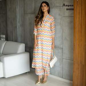 Kurti indien pakistanais en pur tissu mousseline fantaisie avec impression numérique tendance, formel, décontracté, simple, à porter au bureau, avec plazo - Product Image 3