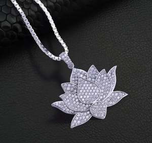 Moissanite Collier Lotus Glacé pour Femmes Filles Pendentif Fleur de Lotus en Argent Sterling 925 avec Chaîne Bling Bijoux Hip Hop - Product Image 3