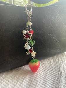 Llavero de Cuentas Hecho a Mano para Mujer, Llavero de Cuentas de Semillas Personalizado y Artesanal para Tarjeta de Identificación - Product Image 2