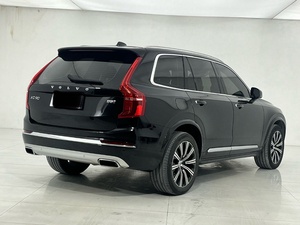 Coche usado 2021 Volvo <span class=keywords><strong>XC90</strong></span> B5 Momentum Edición de lujo de 7 plazas - Product Image 2