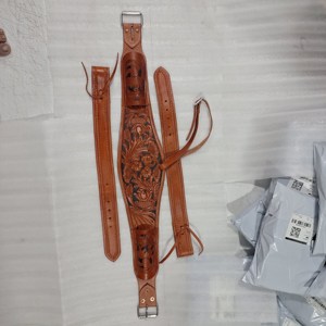 Sangle de Selle en Cuir Réglable de Haute Qualité pour Cheval – Équipement et Accessoires Équestres - Product Image 1