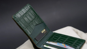 Tendencia Patrón de cocodrilo de alta calidad Bifold Cuero genuino Ranuras para múltiples tarjetas Moderno RFID Protegido Corto OEM Impresión personalizada - Product Image 4